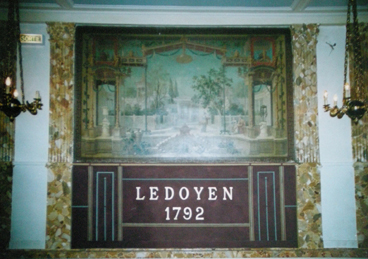 Restaurant Ledoyen, Champs Elysées, Paris - Decorative Painters Paris, France - Maison Scene